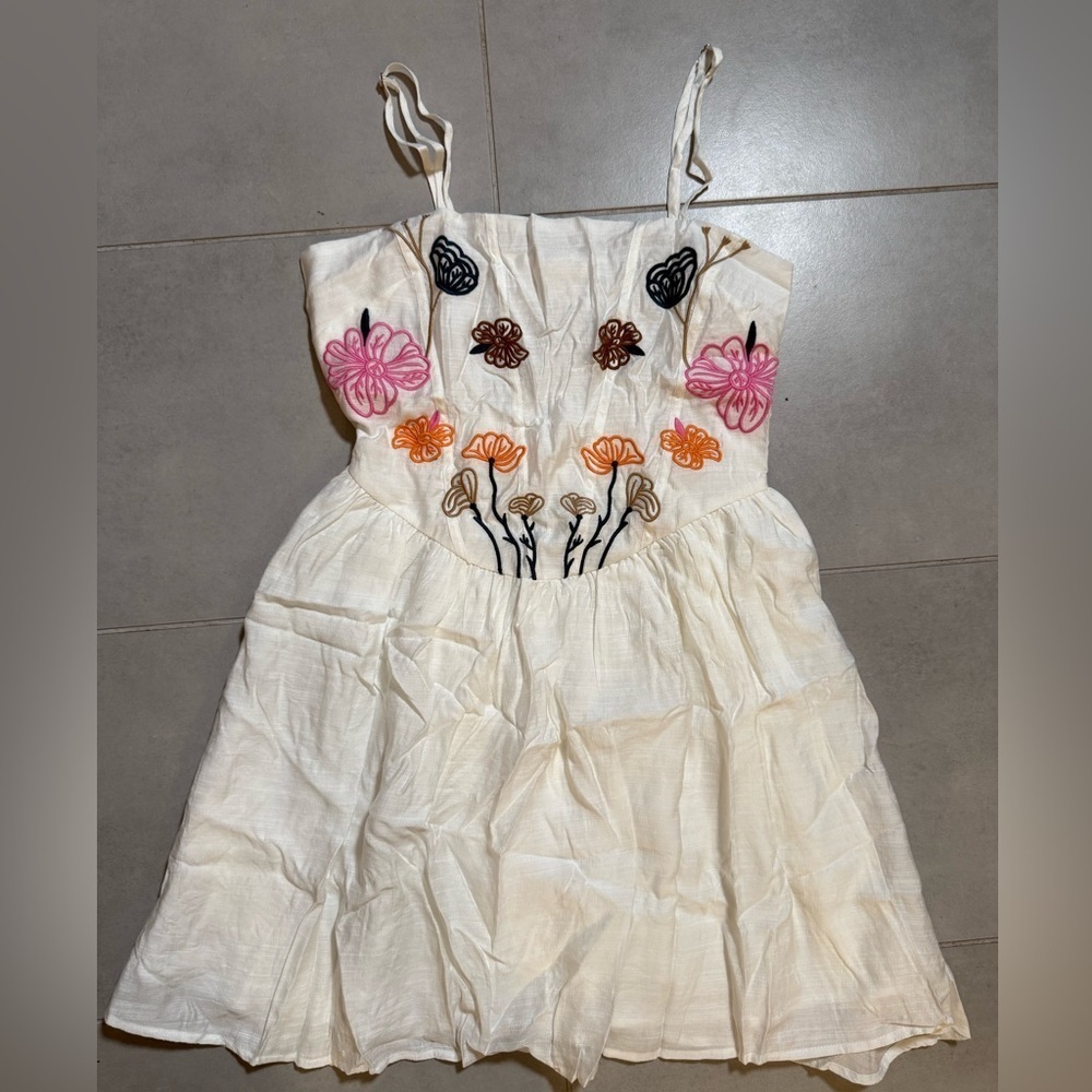 Promesa White Cream Tiered Spaghetti Strap Mini Dress - Picture 2 of 4